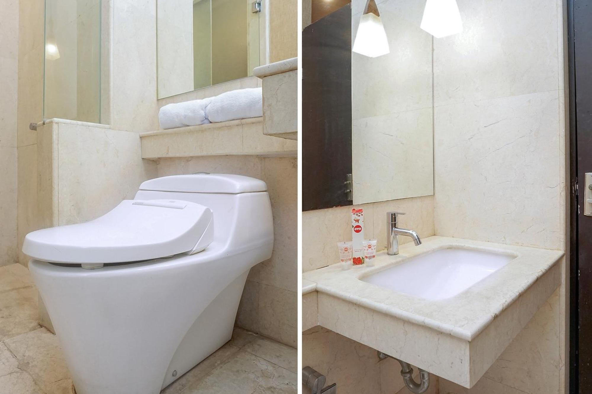 Istana Permata Ngagel Hotel Surabaya Ngoại thất bức ảnh