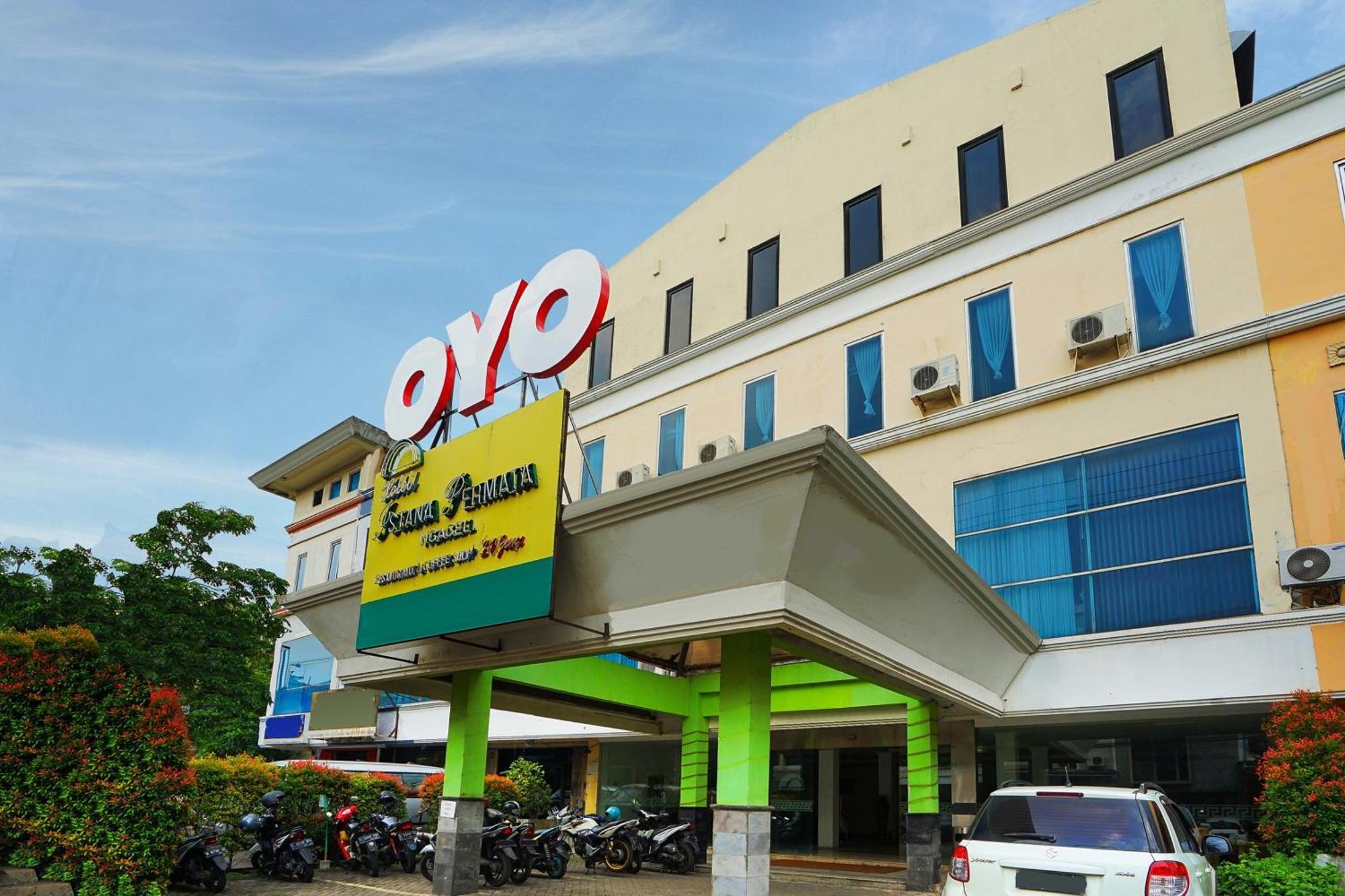 Istana Permata Ngagel Hotel Surabaya Ngoại thất bức ảnh
