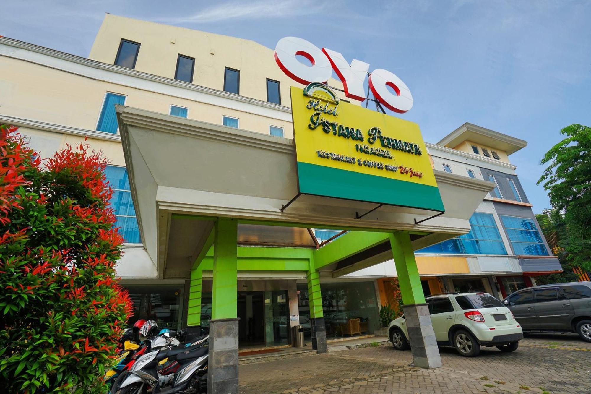 Istana Permata Ngagel Hotel Surabaya Ngoại thất bức ảnh