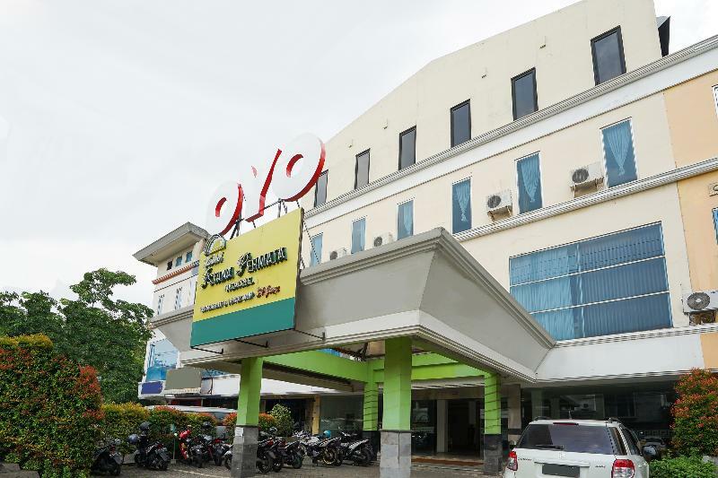 Istana Permata Ngagel Hotel Surabaya Ngoại thất bức ảnh