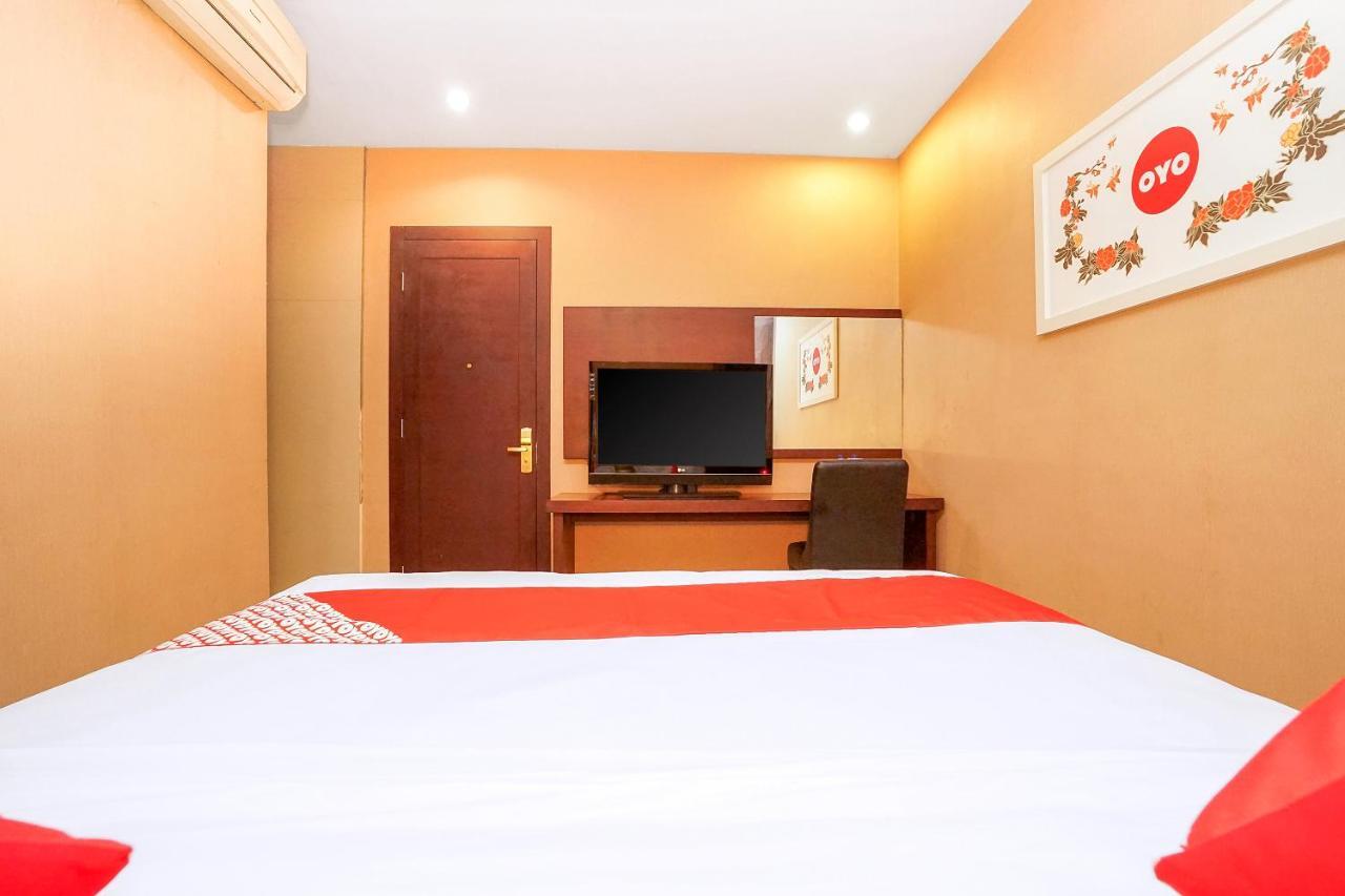 Istana Permata Ngagel Hotel Surabaya Ngoại thất bức ảnh