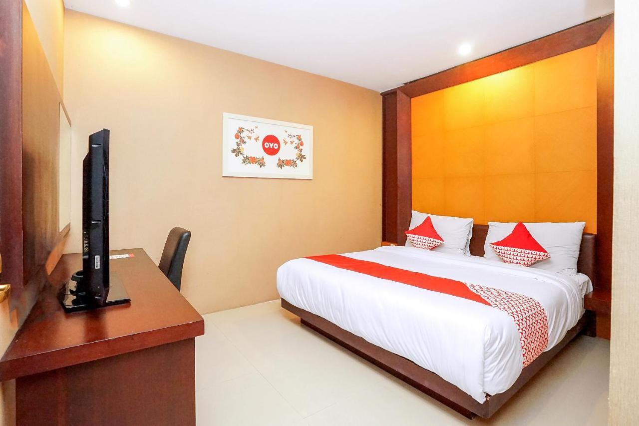 Istana Permata Ngagel Hotel Surabaya Ngoại thất bức ảnh