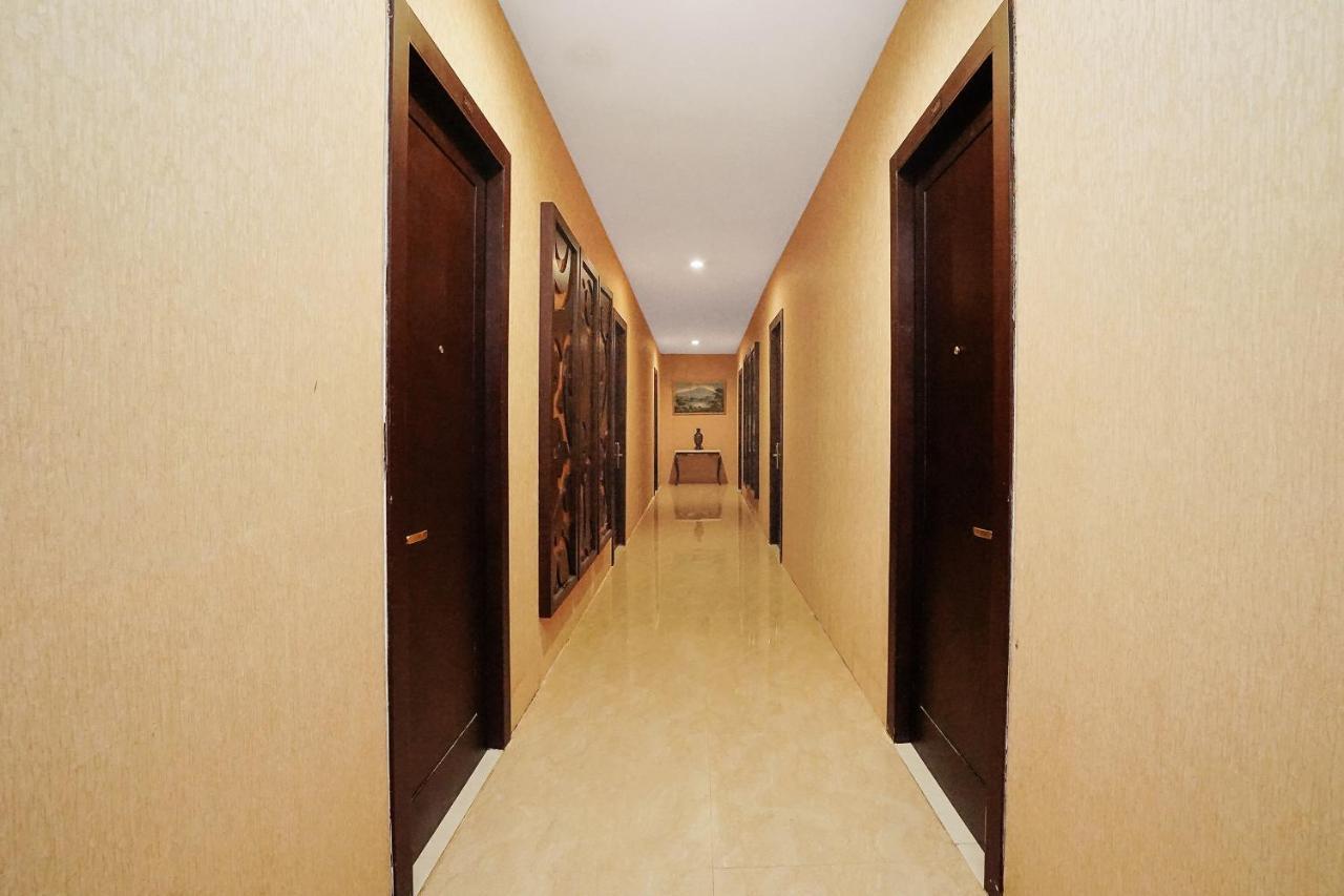 Istana Permata Ngagel Hotel Surabaya Ngoại thất bức ảnh