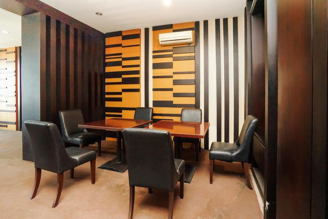 Istana Permata Ngagel Hotel Surabaya Ngoại thất bức ảnh