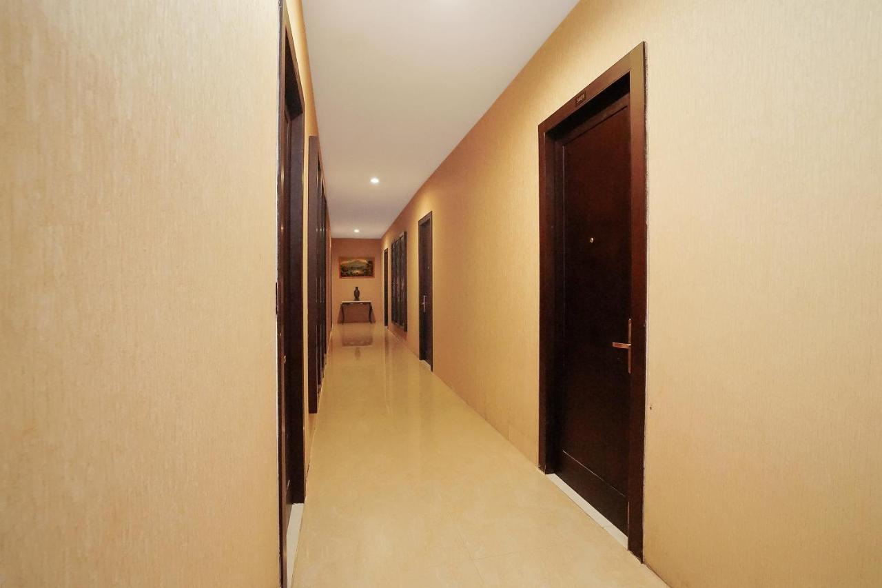Istana Permata Ngagel Hotel Surabaya Ngoại thất bức ảnh